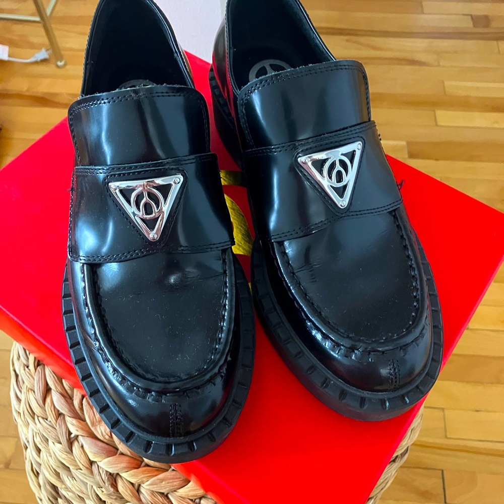 Loafer - Picture 3 of 3